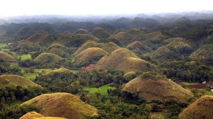 Chocolate hills bohol philippines