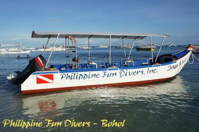 Bohol fun divers boat