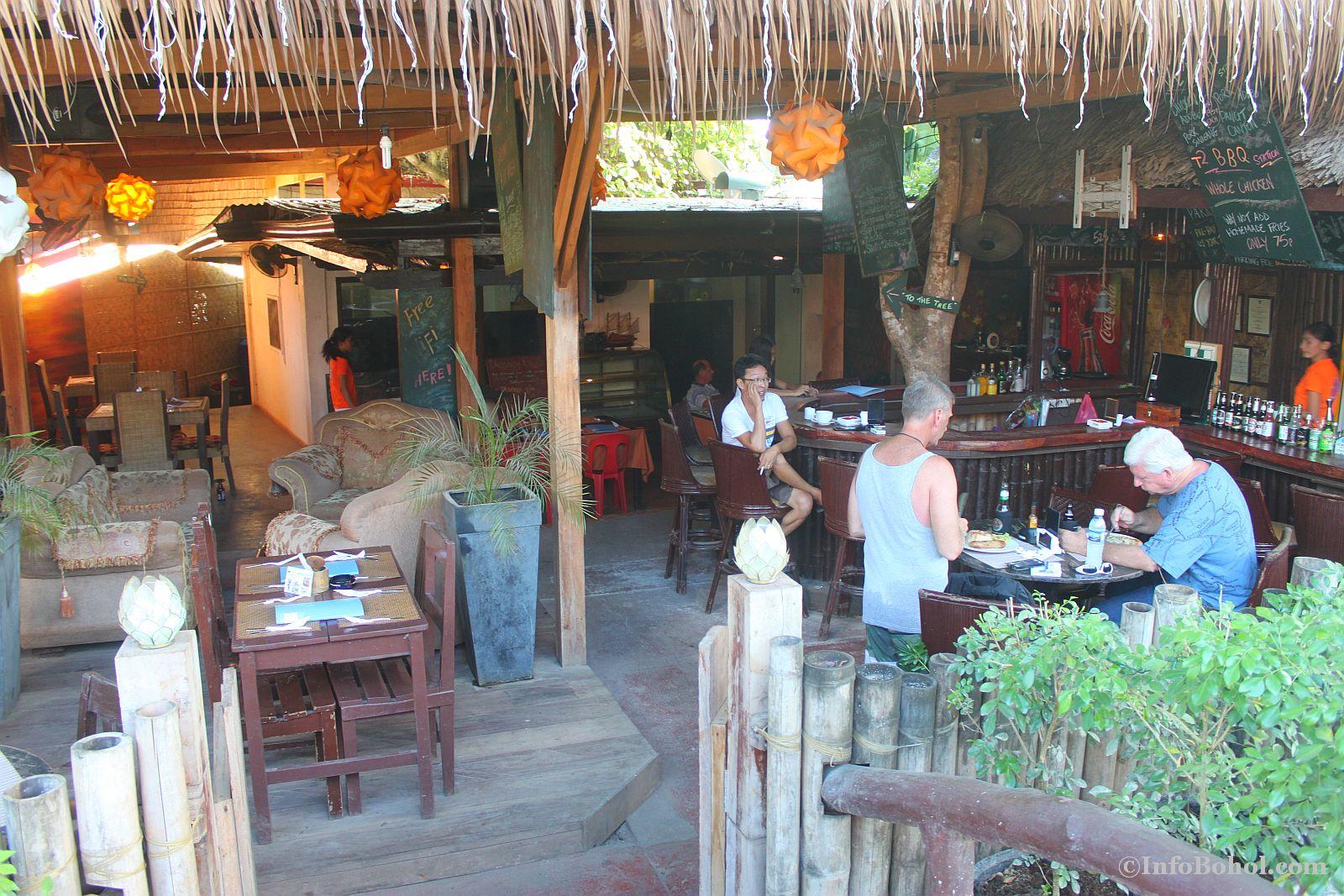 T2 restaurant bar alona beach panglao bohol 014
