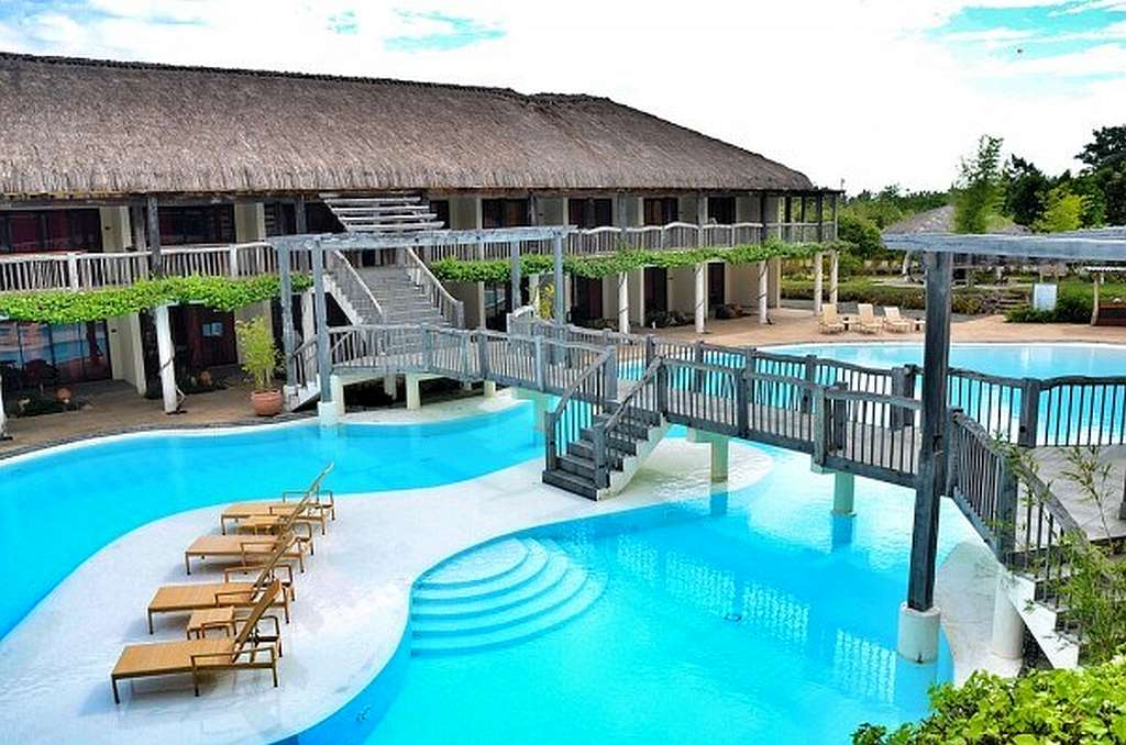 Book now at the bluewater panglao beach resort and get the most out of your money! 004
